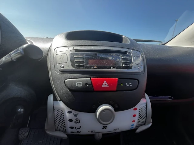 Peugeot 107, 2012 - afbeelding 29 van  30