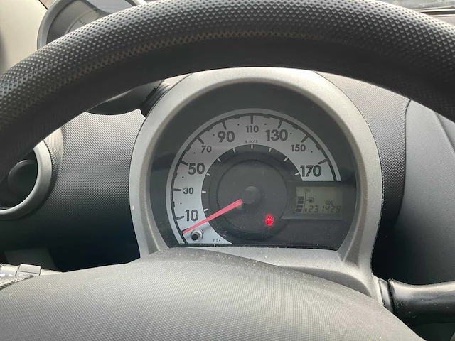 Peugeot 107 90-xk-kh - afbeelding 7 van  29