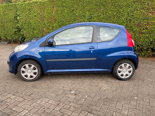 Peugeot 107 90-xk-kh - afbeelding 21 van  29