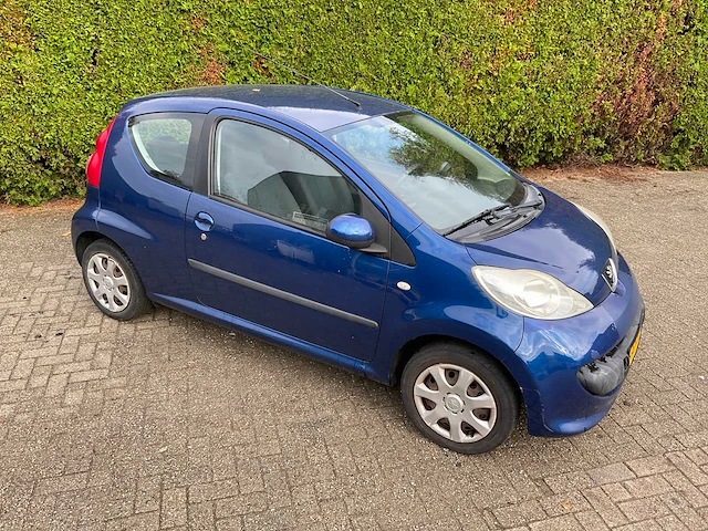 Peugeot 107 90-xk-kh - afbeelding 24 van  29