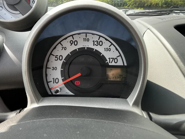 Peugeot 107,2010 - afbeelding 29 van  31