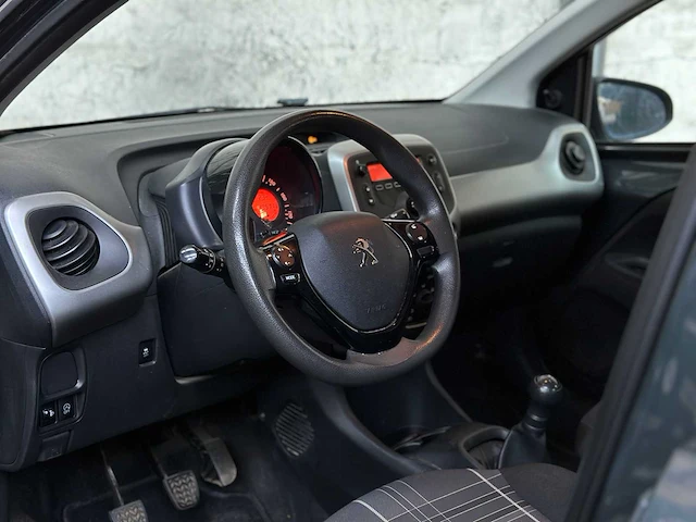Peugeot 108 1.0 e-vti active 69pk 2018, sl-329-l - afbeelding 9 van  37