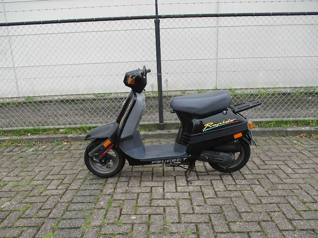 Peugeot 2 tact - snorscooter - rapido - scooter - afbeelding 1 van  10