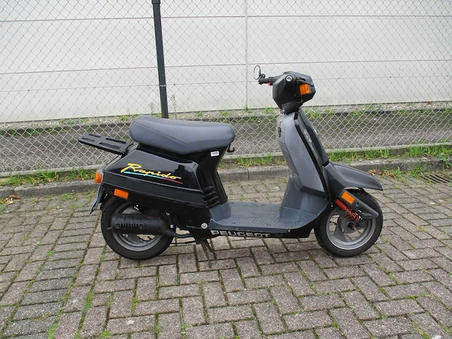 Peugeot 2 tact - snorscooter - rapido - scooter - afbeelding 6 van  10