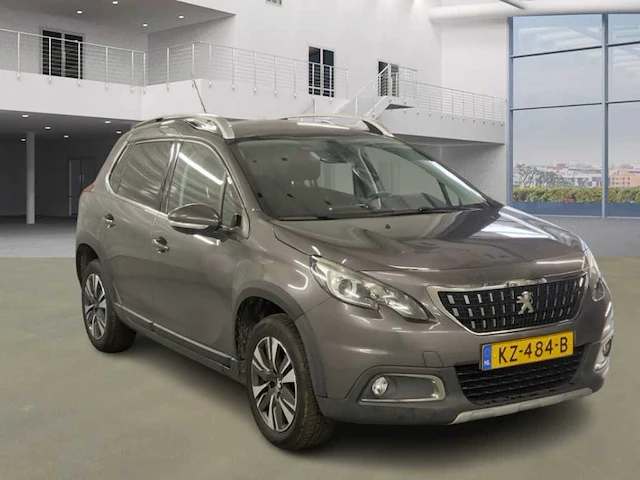 Peugeot 2008 1.2 pt bl executive , ; kz-484-b - afbeelding 2 van  22