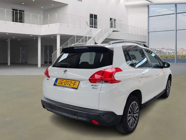 Peugeot 2008 1.2 puret. blue lion , ; jg-012-f - afbeelding 13 van  19