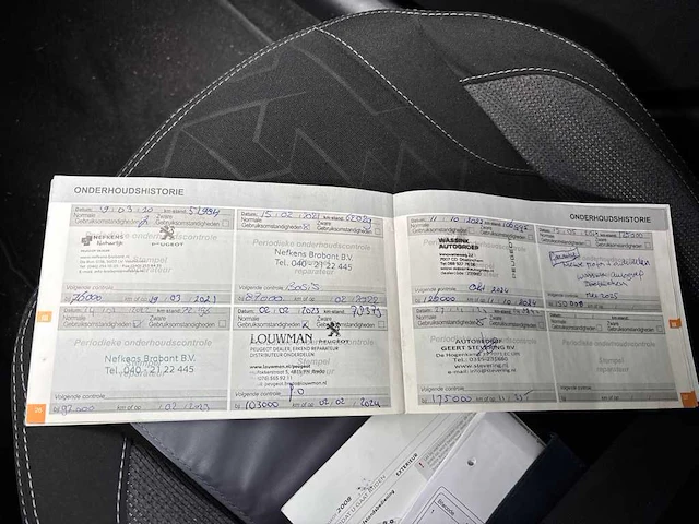 Peugeot 2008 1.2 puret. blue lion , ; kp-027-x - afbeelding 9 van  18