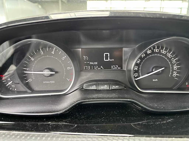 Peugeot 2008 1.2 puret. blue lion , ; kp-027-x - afbeelding 18 van  18