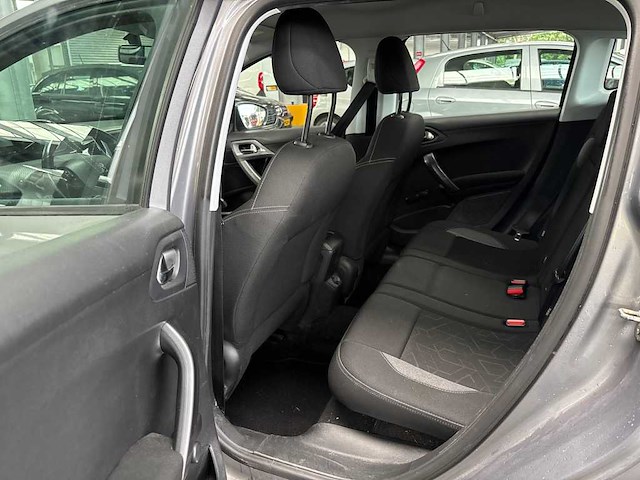 Peugeot 2008 1.2 puret. blue lion , ; kp-027-x - afbeelding 15 van  18