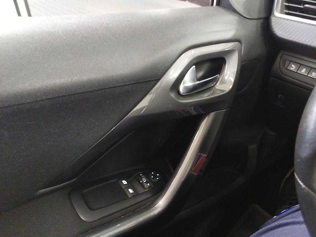 Peugeot 2008 1.2 puret. blue lion , ; pj-381-d - afbeelding 6 van  19