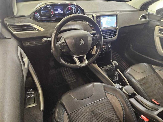 Peugeot 2008 1.2 puret. urban c , ; hj-181-n - afbeelding 18 van  18