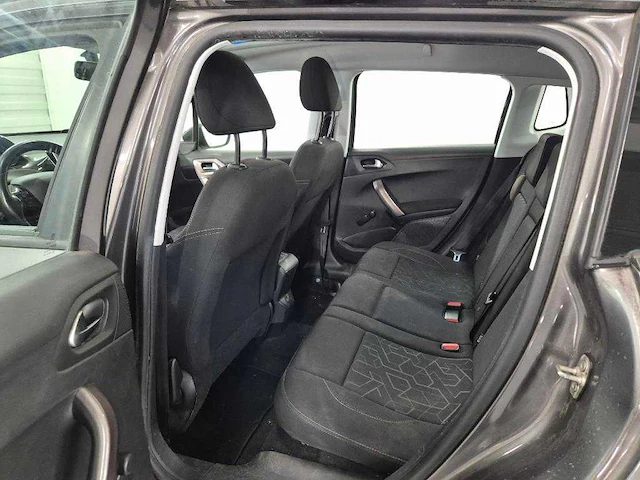 Peugeot 2008 1.2 puretech active; hp-713-p - afbeelding 14 van  15