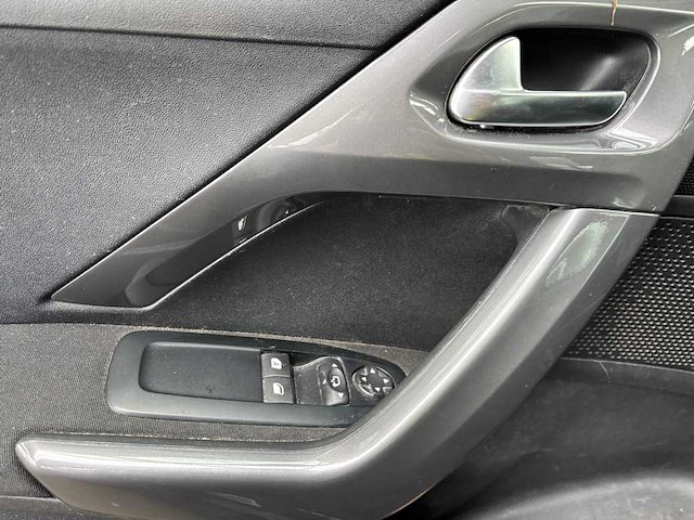 Peugeot 2008 1.2 puretech active , ; nv-874-t - afbeelding 5 van  18