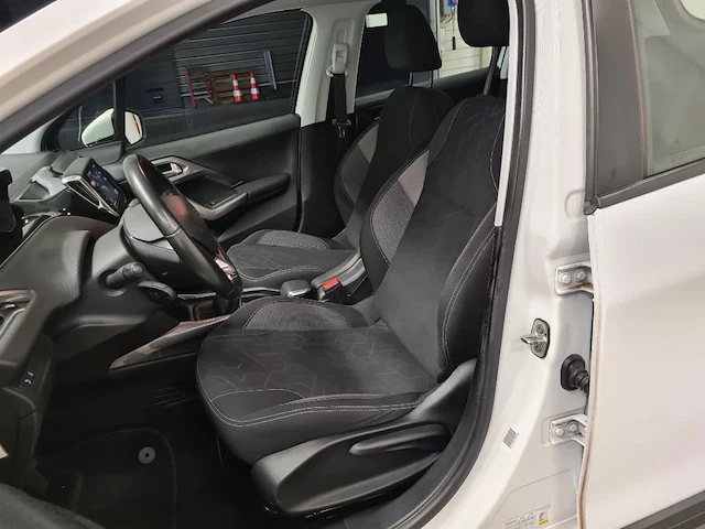 Peugeot 2008 1.2 puretech active, nz-741-p - afbeelding 17 van  18