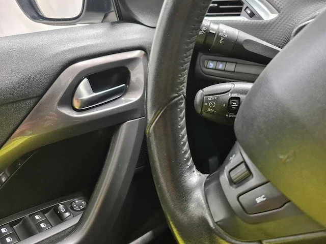 Peugeot 2008 1.2 puretech active, nz-741-p - afbeelding 2 van  18