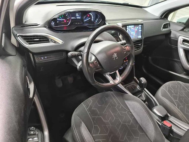 Peugeot 2008 1.2 puretech active, nz-741-p - afbeelding 16 van  18