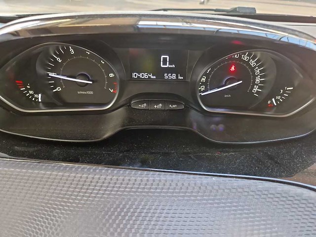 Peugeot 2008 1.2 puretech active,k-766-nh - afbeelding 18 van  19