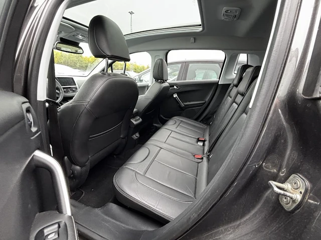 Peugeot 2008 1.2 puretech allure s&s 110 at, 2018 - afbeelding 9 van  27