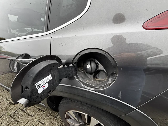 Peugeot 2008 1.2 puretech allure s&s 110 at, 2018 - afbeelding 10 van  27