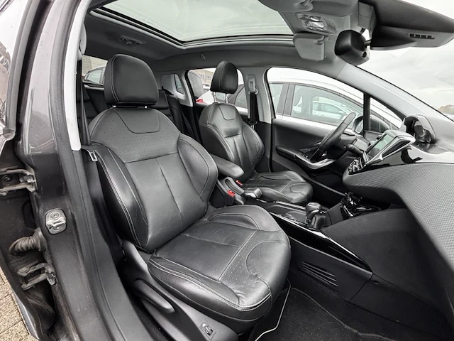Peugeot 2008 1.2 puretech allure s&s 110 at, 2018 - afbeelding 14 van  27