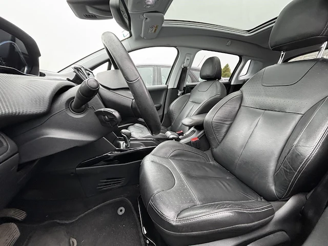Peugeot 2008 1.2 puretech allure s&s 110 at, 2018 - afbeelding 26 van  27