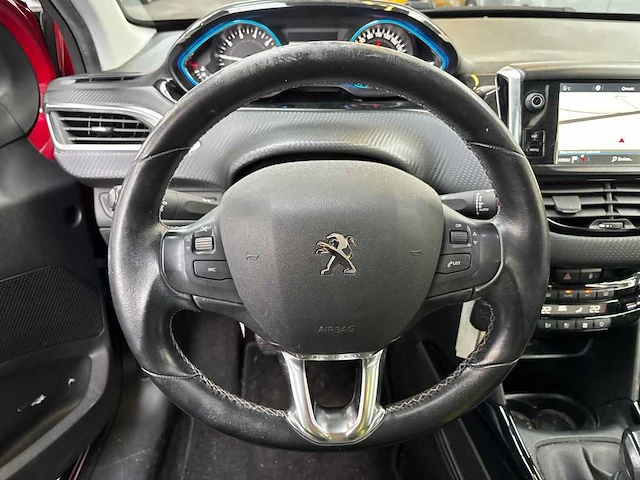 Peugeot 2008 1.2 puretech allure; tp-577-f - afbeelding 19 van  21