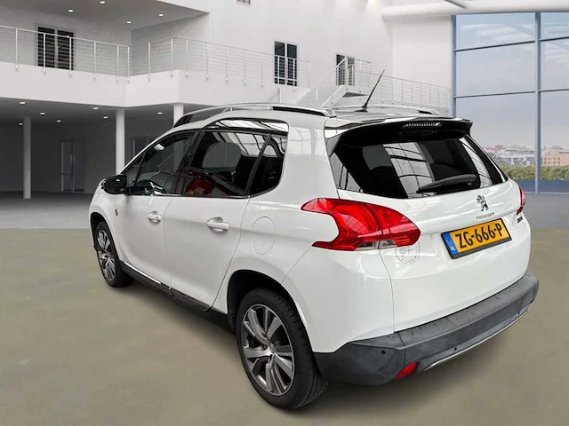 Peugeot 2008 1.2 puretech allure , zg-666-p - afbeelding 12 van  17