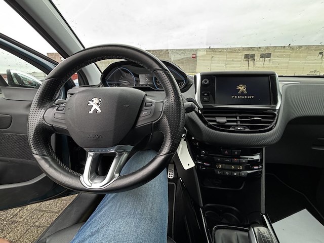 Peugeot 2008 1.2 puretech crossway s&s, 2018 - afbeelding 2 van  27