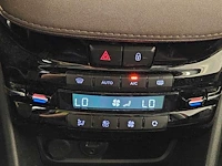Peugeot 2008 1.2 puretech féline, ; ht-670-f - afbeelding 4 van  19