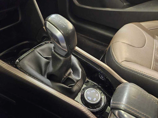 Peugeot 2008 1.2 puretech féline, ; ht-670-f - afbeelding 5 van  19