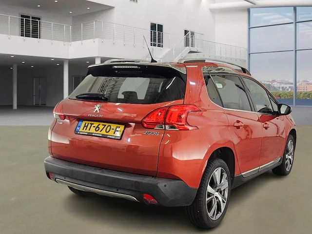 Peugeot 2008 1.2 puretech féline, ; ht-670-f - afbeelding 13 van  19