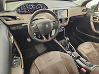 Peugeot 2008 1.2 puretech féline, ; ht-670-f - afbeelding 17 van  19
