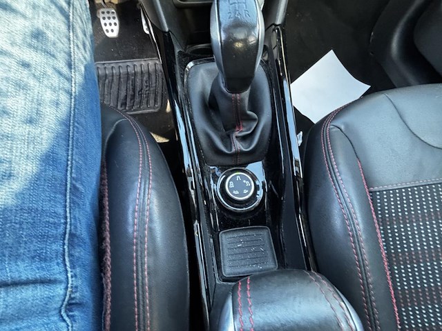 Peugeot 2008 1.2 puretech gt line s&s,2017 - afbeelding 5 van  27