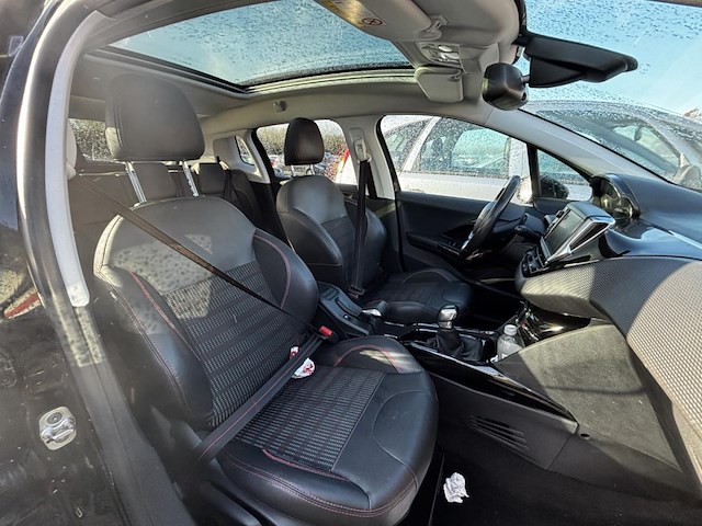 Peugeot 2008 1.2 puretech gt line s&s,2017 - afbeelding 15 van  27