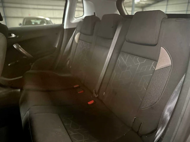 Peugeot 2008 1.2 puretech style; hs-213-h - afbeelding 10 van  15