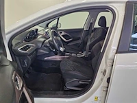 Peugeot 2008 1.2 puretech style , ; jb-423-d - afbeelding 6 van  19