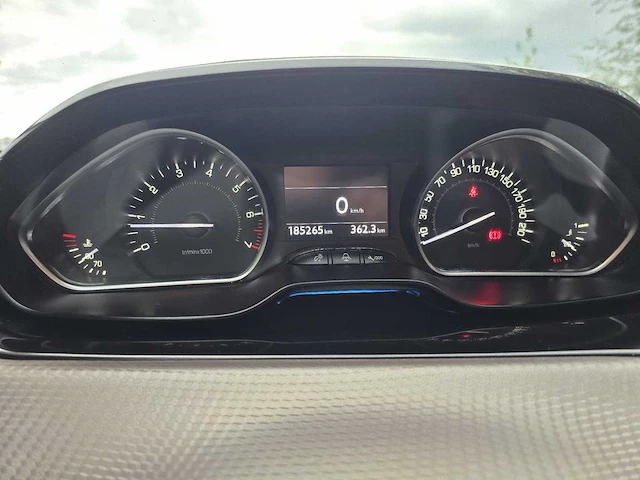 Peugeot 2008 1.2 vti active , 8-kzt-45 - afbeelding 16 van  17