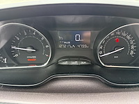 Peugeot 2008 1.2i puretech active, 2015 - afbeelding 2 van  31