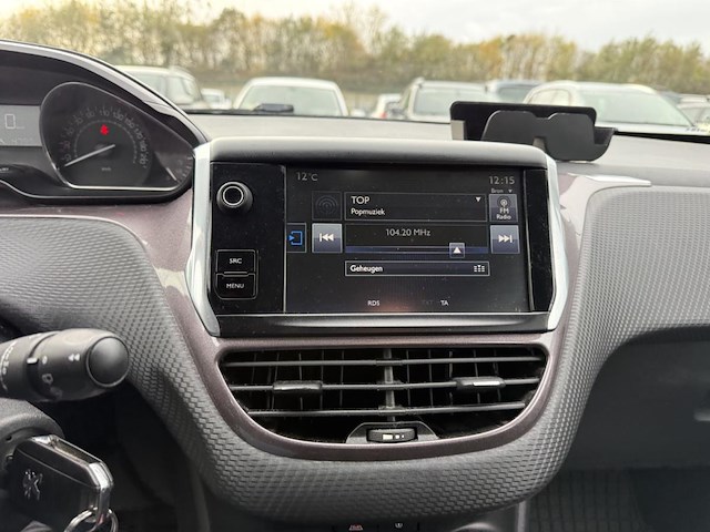 Peugeot 2008 1.2i puretech active, 2015 - afbeelding 4 van  31