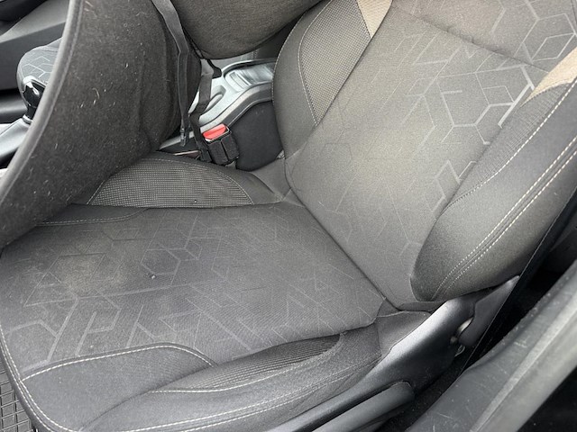 Peugeot 2008 1.2i puretech active, 2015 - afbeelding 31 van  31