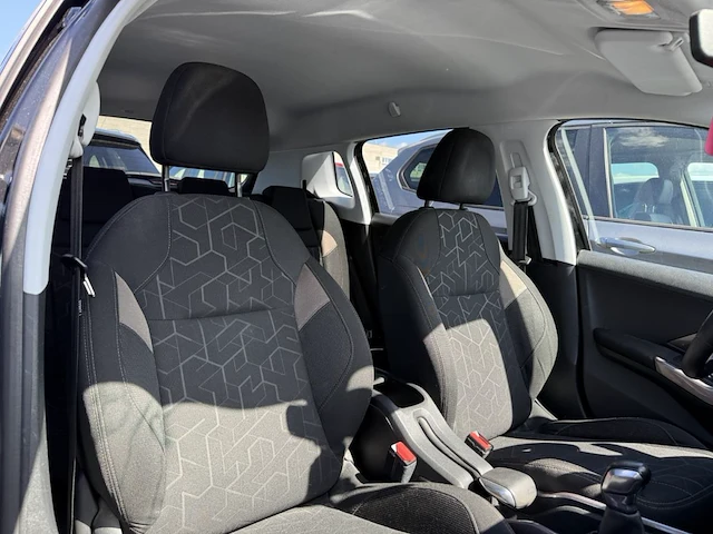 Peugeot 2008 1.2i puretech style 82, 2016 - afbeelding 16 van  30