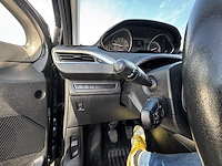 Peugeot 2008 1.2i puretech style,2017 - afbeelding 11 van  29
