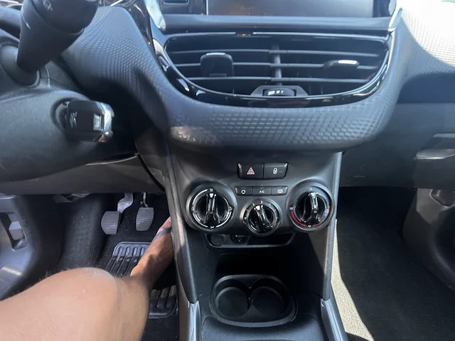 Peugeot 2008 1.6 bluehdi active 75, 2016 - afbeelding 30 van  30
