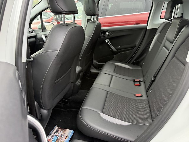 Peugeot 2008 1.6 bluehdi allure, 2017 - afbeelding 9 van  23