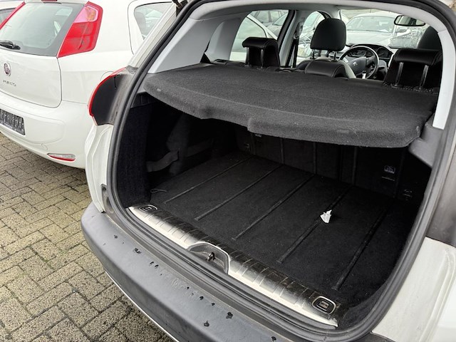 Peugeot 2008 1.6i allure, 2014 - afbeelding 15 van  26