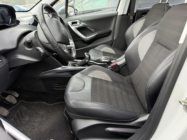 Peugeot 2008 1.6i allure, 2014 - afbeelding 24 van  26