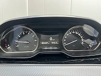 Peugeot 2008 gt-line 1.2 puretech 131pk 2016, x-887-hf - afbeelding 20 van  41
