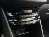 Peugeot 2008 gt-line 1.2 puretech 131pk 2016, x-887-hf - afbeelding 22 van  41