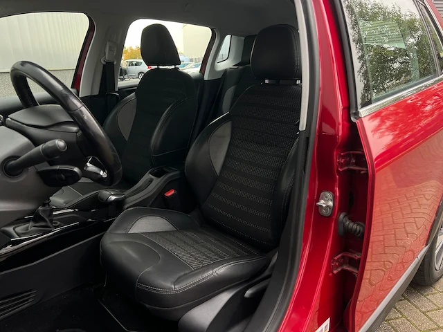 Peugeot 2008 gt-line 1.2 puretech 131pk 2016, x-887-hf - afbeelding 29 van  41