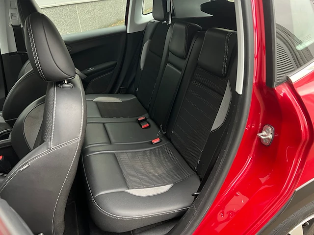 Peugeot 2008 gt-line 1.2 puretech 131pk 2016, x-887-hf - afbeelding 30 van  41